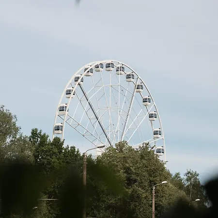 Park-view With Free Parking - 15min To Old Town *