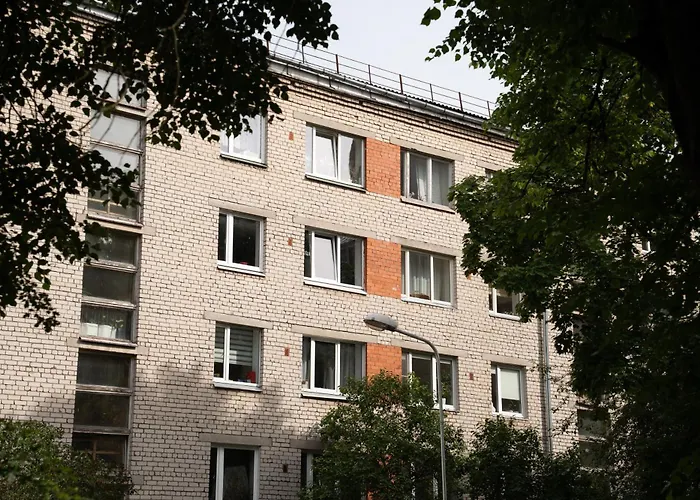 Park-view With Free Parking - 15min To Old Town Apartment *