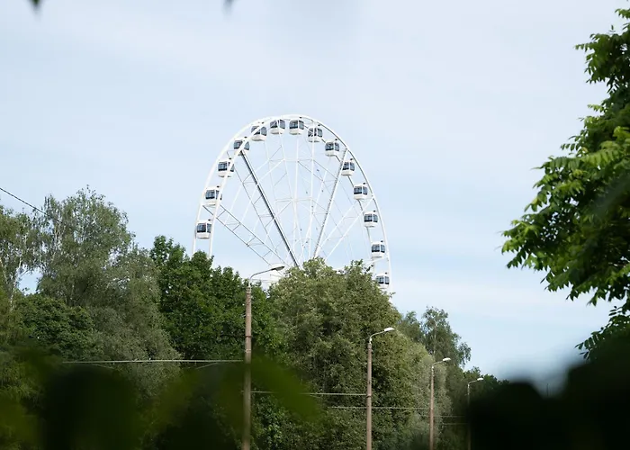 Park-view With Free Parking - 15min To Old Town Apartment