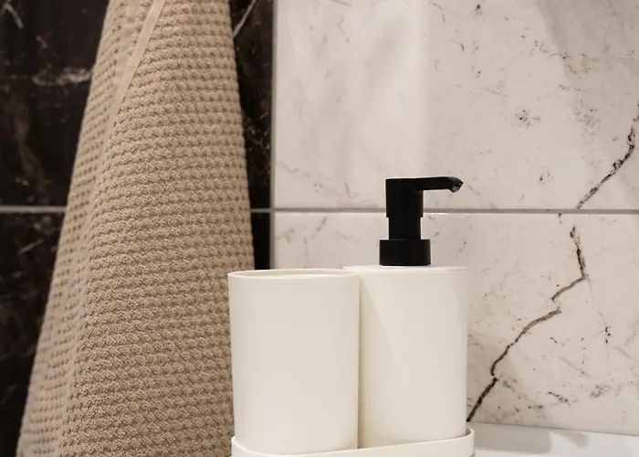 Apartment Park-view With Free Parking - 15min To Old Town