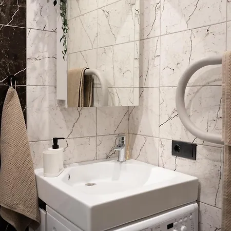 Park-view With Free Parking - 15min To Old Town Riga